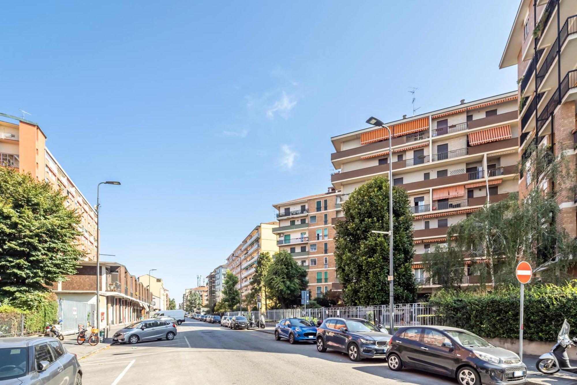 Forlanini M4 Modern With Balconies * Milan